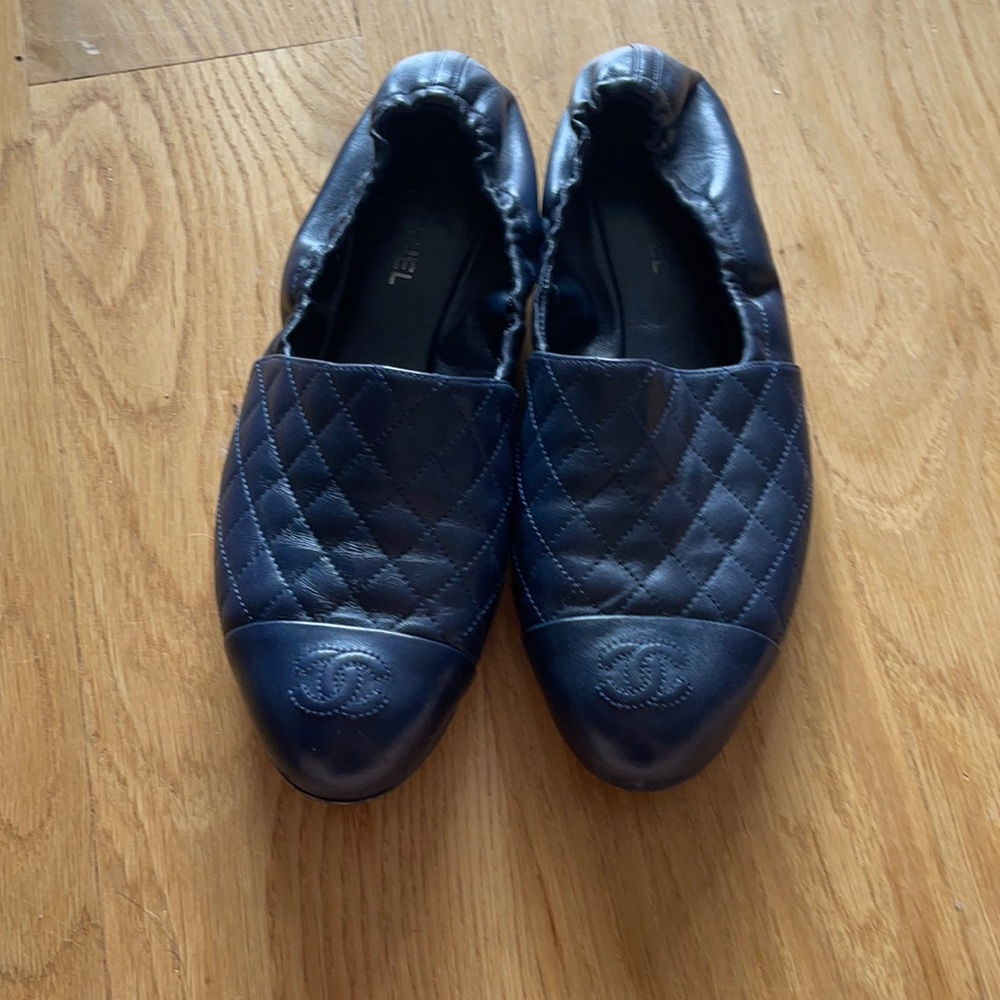 CHANEL Flat Loafer in Navy Blue - 9/40